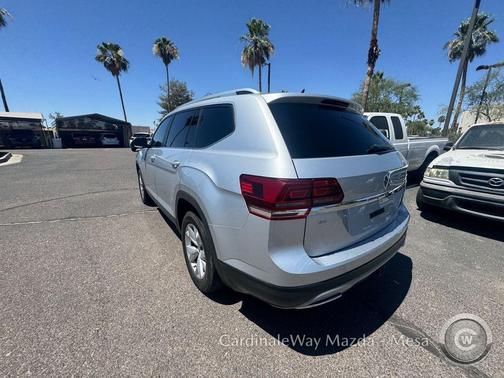 Reflex Silver Metallic 2019 Volkswagen Atlas 3.6L SE