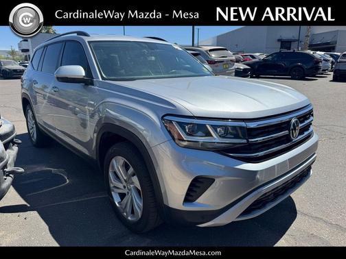 Silver Metallic 2022 Volkswagen Atlas 2.0T SE w/Technology