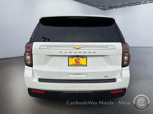 2023 Chevrolet Suburban LT