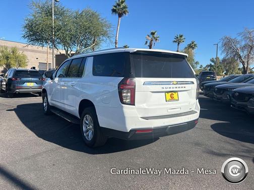 2023 Chevrolet Suburban LT