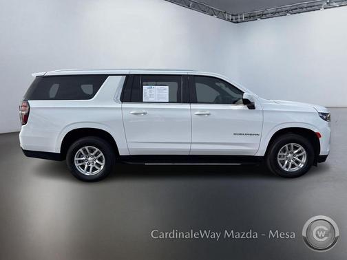 2023 Chevrolet Suburban LT