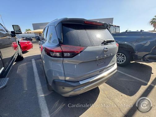 Boulder Gray Pearl 2021 Nissan Rogue SL
