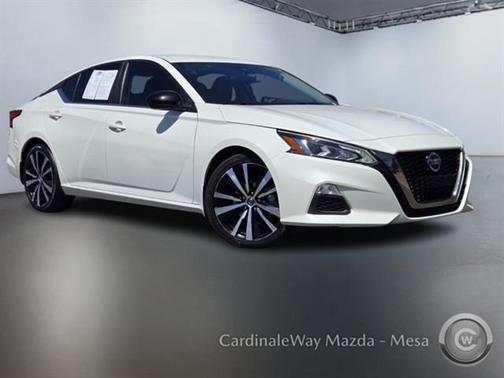 2021 Nissan Altima SR FWD