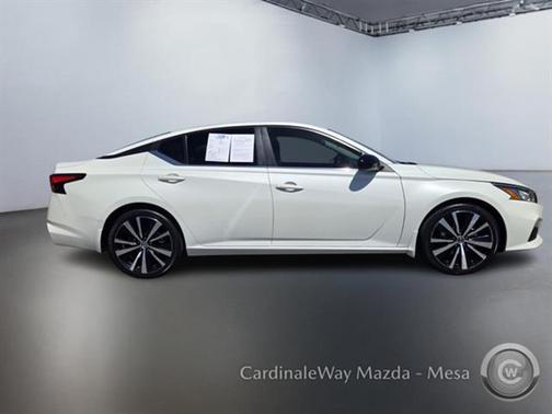 2021 Nissan Altima SR FWD