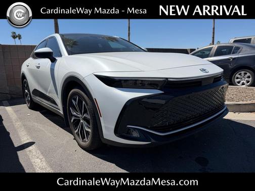 Oxygen White 2023 Toyota Crown Limited