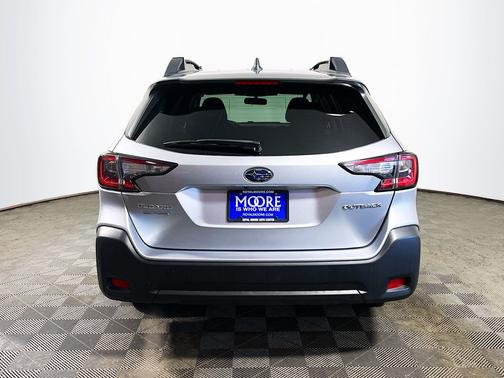 Ice Silver Metallic 2025 Subaru Outback Premium