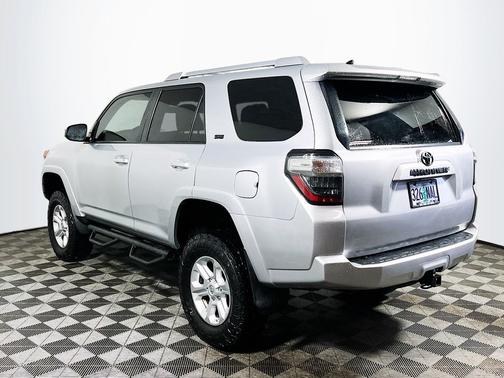 Classic Silver Metallic 2015 Toyota 4Runner SR5