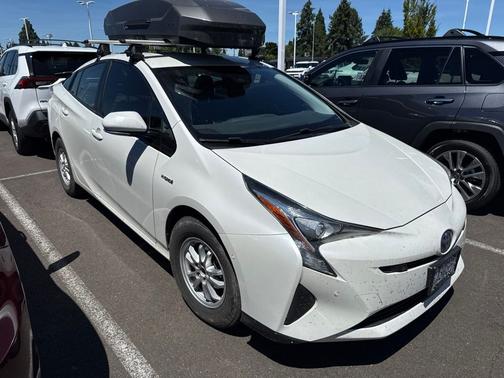 Blizzard Pearl 2017 Toyota Prius Two