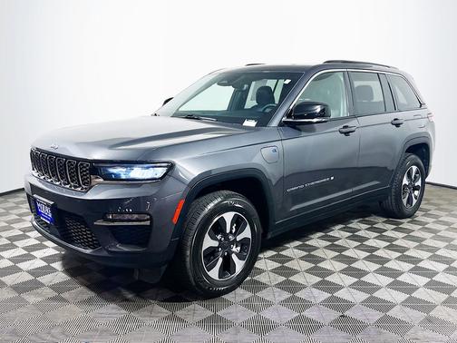 Baltic Gray Metallic Clearcoat 2024 Jeep Grand Cherokee 4xe 4xe