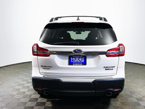 Crystal White Pearl 2022 Subaru Ascent Touring