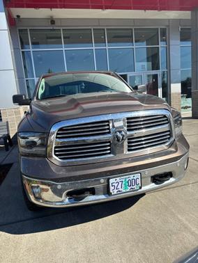 Walnut Brown Metallic Clearcoat 2018 RAM 1500 Big Horn