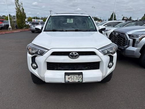 Super White 2016 Toyota 4Runner SR5