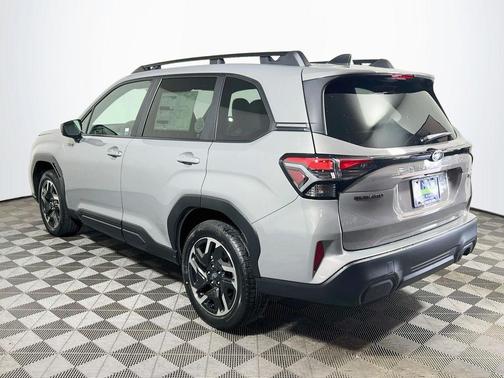 Riverrock Green 2026 Subaru Forester Premium