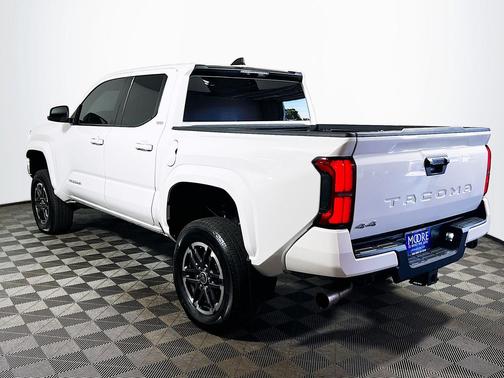 Ice Cap 2024 Toyota Tacoma SR5