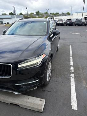 Onyx Black Metallic 2016 Volvo XC90 T6 Momentum