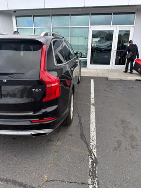 Onyx Black Metallic 2016 Volvo XC90 T6 Momentum