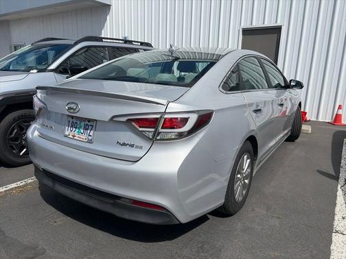 Starlight Silver 2016 Hyundai SONATA Hybrid SE
