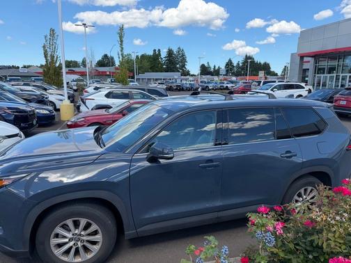Storm Cloud 2024 Toyota Grand Highlander XLE