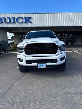 Bright White Clearcoat 2024 RAM 2500 Big Horn