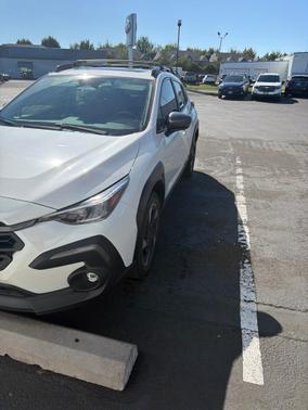 Crystal White Pearl 2025 Subaru Crosstrek Limited