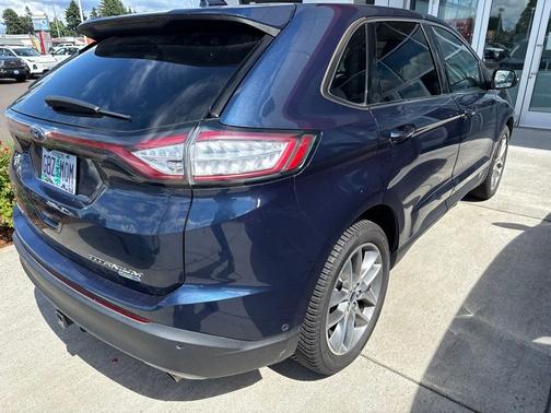 Blue 2017 Ford Edge Titanium