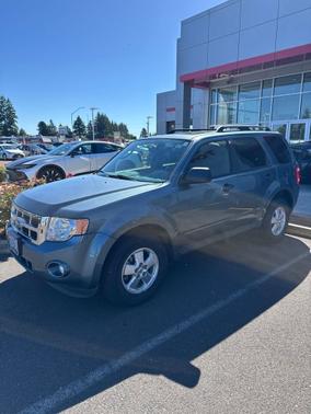 Steel Blue Metallic 2011 Ford Escape XLT
