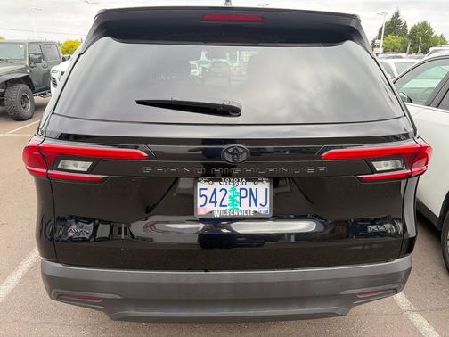 Midnight Black Metallic 2024 Toyota Grand Highlander XLE