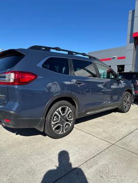 Cosmic Blue Pearl 2024 Subaru Ascent Limited