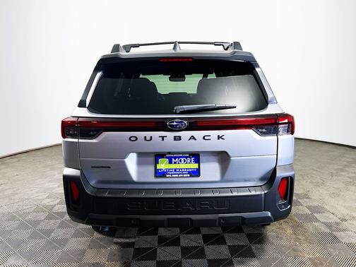 Ice Silver Metallic 2026 Subaru Outback Limited