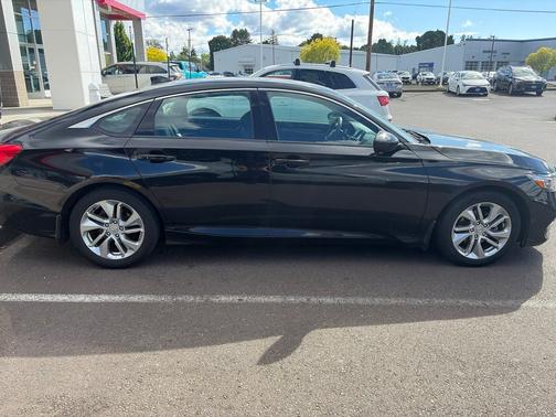 Crystal Black Pearl 2018 Honda Accord LX