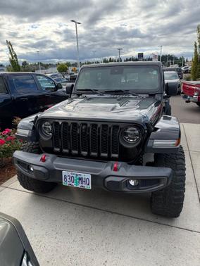 Black Clearcoat 2020 Jeep Gladiator Rubicon