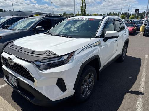 Ice 2025 Toyota RAV4 Hybrid XLE