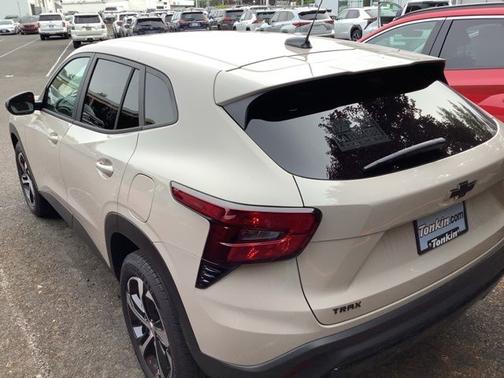 White Sands 2026 Chevrolet Trax 1RS