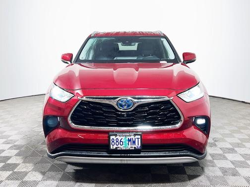 Ruby Flare Pearl 2021 Toyota Highlander Hybrid Platinum