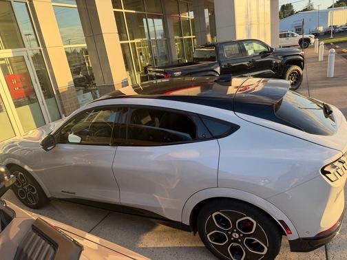 White Metallic 2022 Ford Mustang Mach-E GT