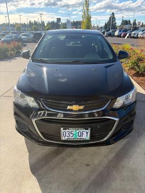 Mosaic Black Metallic 2020 Chevrolet Sonic LT