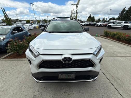 Wind Chill Pearl/Midnight Black Metallic 2025 Toyota RAV4 Plug-In Hybrid XSE