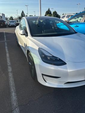 Pearl White Multi-Coat 2023 Tesla Model 3 Base