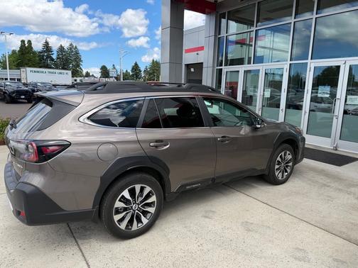 Brilliant Bronze Metallic 2024 Subaru Outback Limited