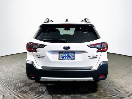 Crystal White Pearl 2024 Subaru Outback Touring XT