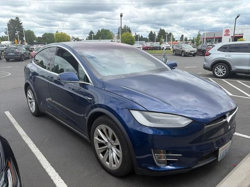 Deep Blue Metallic 2018 Tesla Model X 75D
