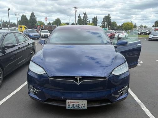 Deep Blue Metallic 2018 Tesla Model X 75D