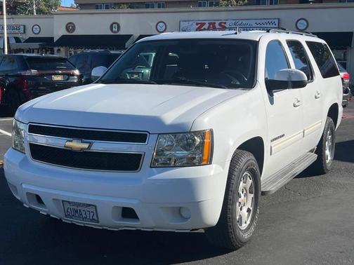 2011 Chevrolet Suburban LS