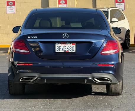 Lunar Blue Metallic 2018 Mercedes-Benz E-Class E 300