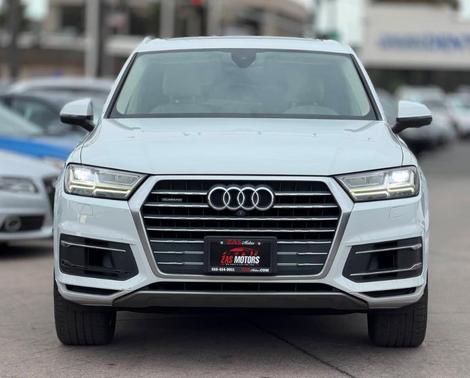 Glacier White Metallic 2017 Audi Q7 3.0T Premium Plus