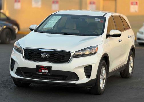 Snow White Pearl 2020 Kia Sorento LX