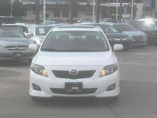 Super White 2010 Toyota Corolla