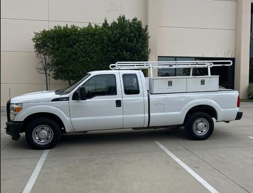 White 2013 Ford F-250 XL