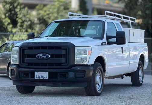 White 2013 Ford F-250 XL
