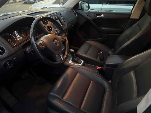Pure White 2016 Volkswagen Tiguan S